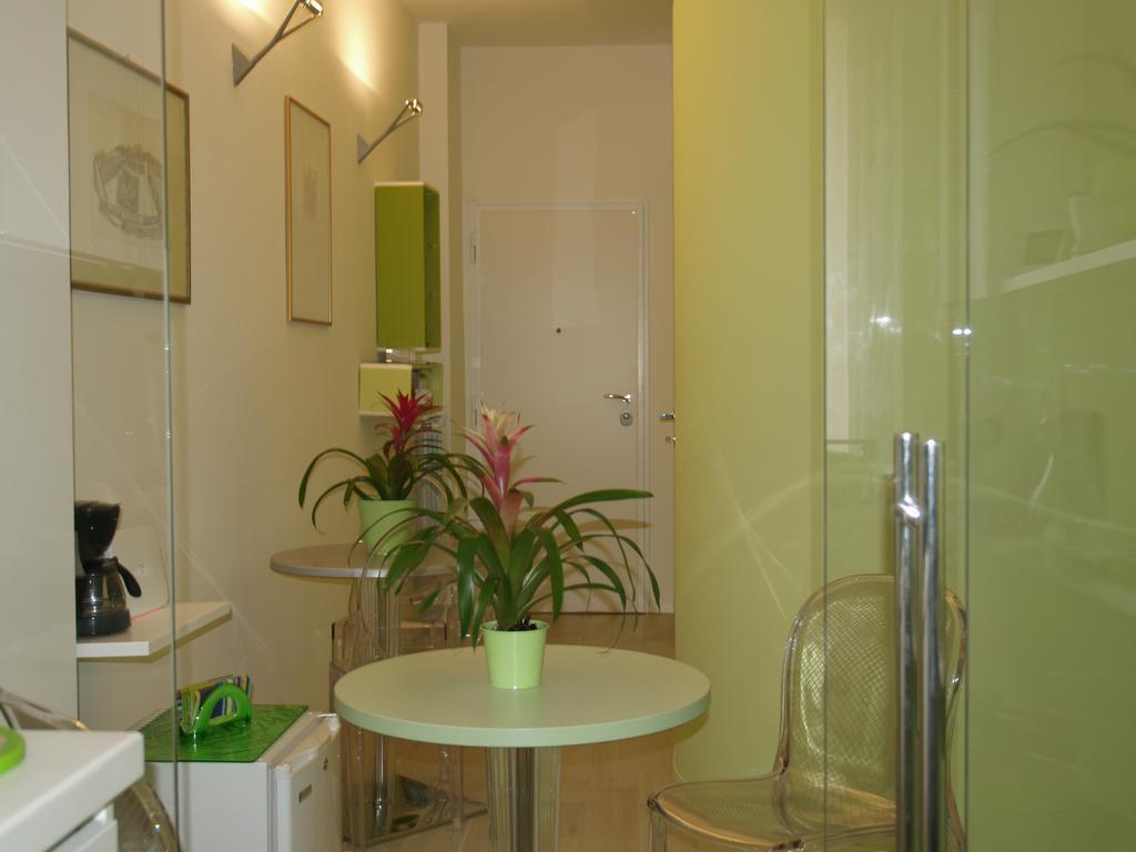 B&B Linea Verde Milan Bagian luar foto